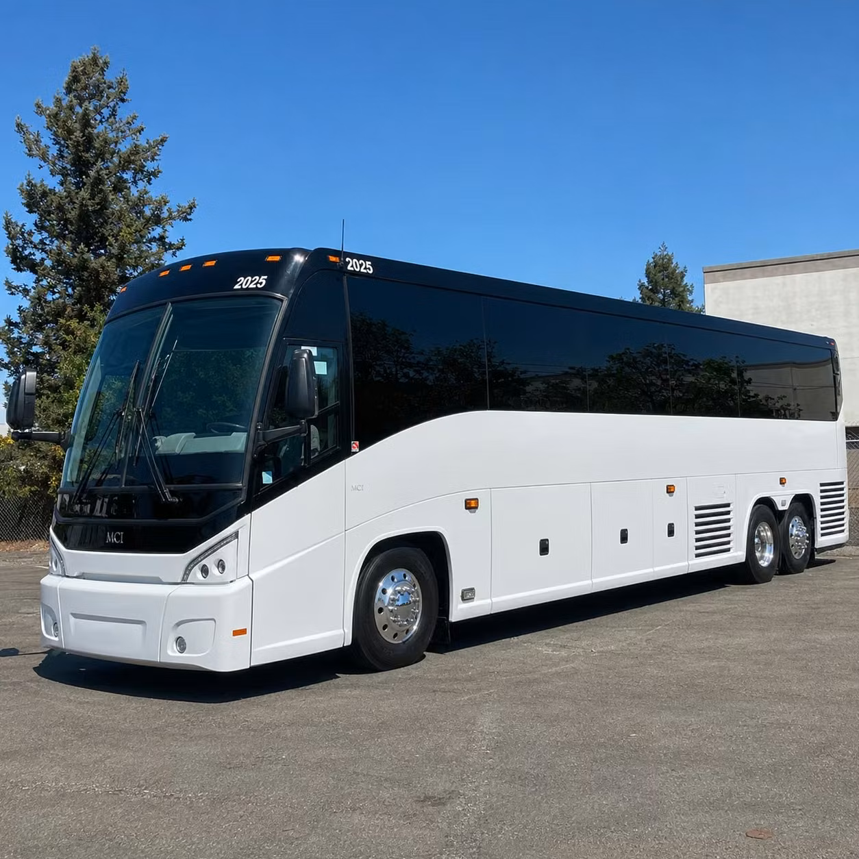 multi day bus rentals for glendale groups exploring california and beyond