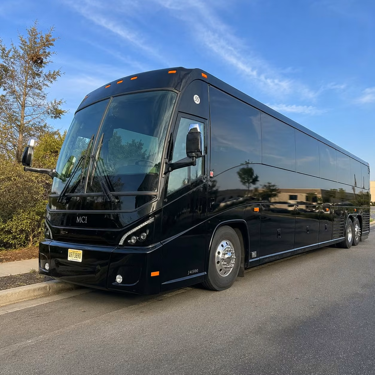 shuttle your glendale workforce from metro link and public transit hubs without the headache